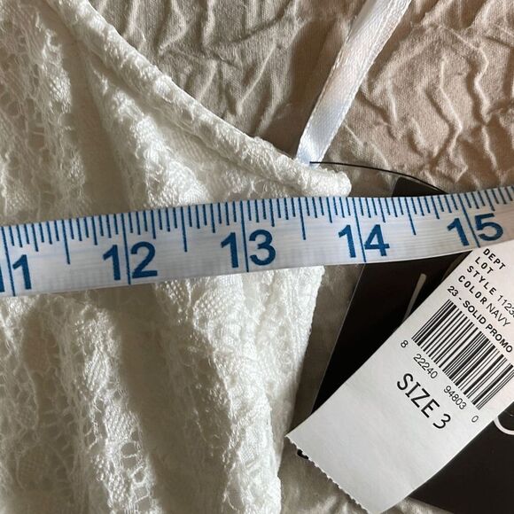 By & By Womens Lace Dress Lined Hi Low Fit Flare Sleeveless Cream Navy Blue 3 - Picture 9 of 10